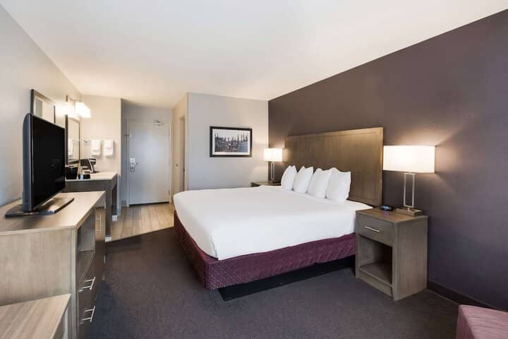Room 14 of 41