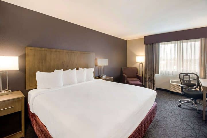 Room 12 of 41